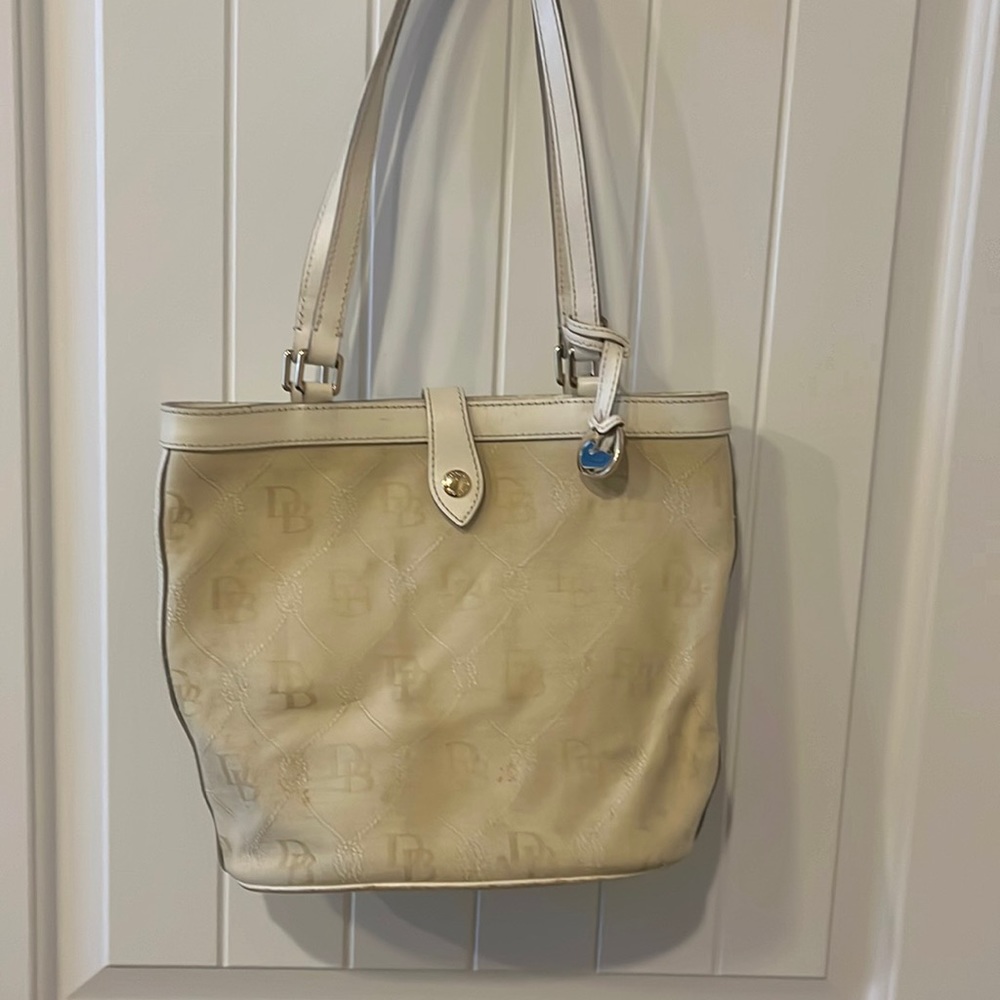 Dooney and Bourke purse